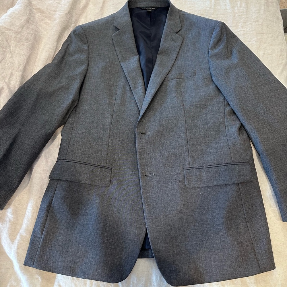 Banana Republic Italian Milled Slim Fit Suit and Pants 42R Jacket 33/30 Pants